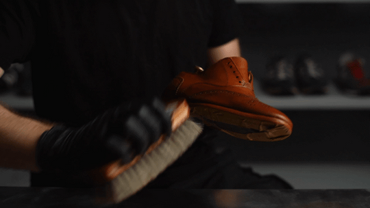 Wax Polish for Brilliant Gloss